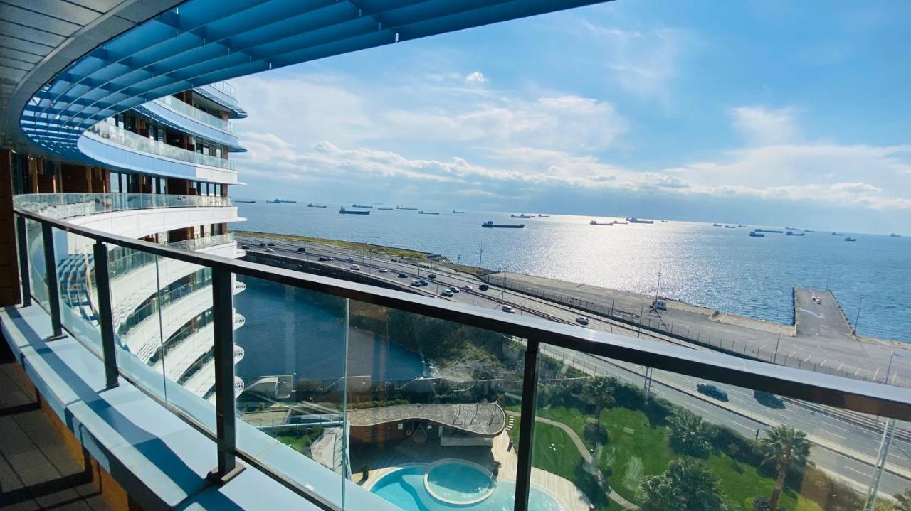 Luxury 2 Room Suite Apartment With Seaview In Center イスタンブール エクステリア 写真